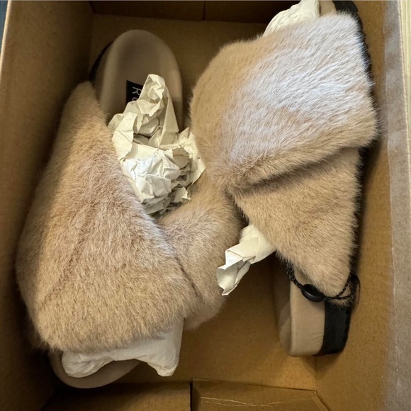 ROAM slides 6 - Picture 2 of 2